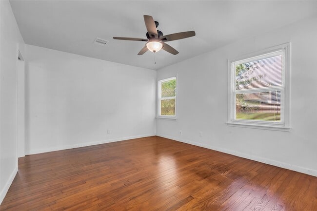 Photo - 807 1/2 Fisher Street Unit