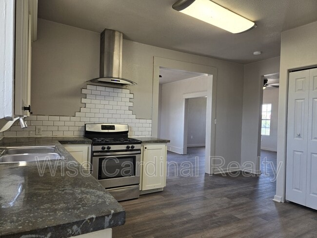 Photo - 7328 26th St