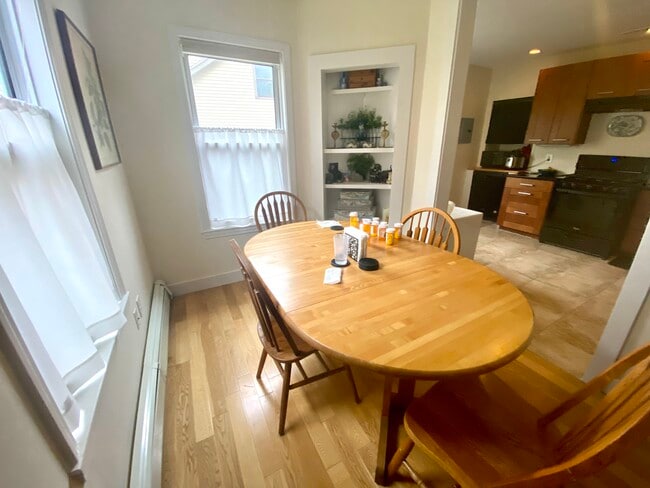 Photo - 14 Fisk Pl Unidad 1