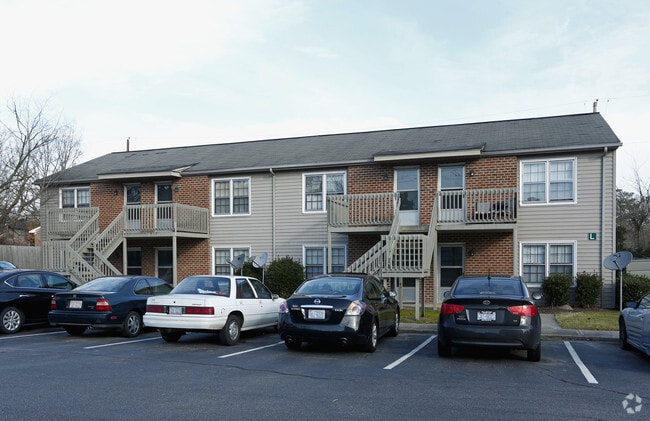 Photo - Villager Apartments