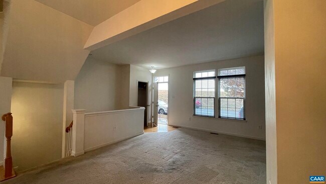 Photo - 2162 Lockwood Dr