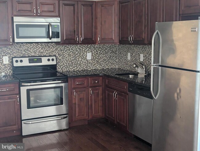 Photo - 1811 W Berks St Apartment Unit C