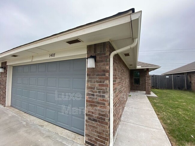 Photo - 1407 MacAlpine St