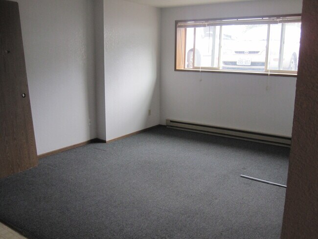 Photo - 80 NW Thomas St Unit 5