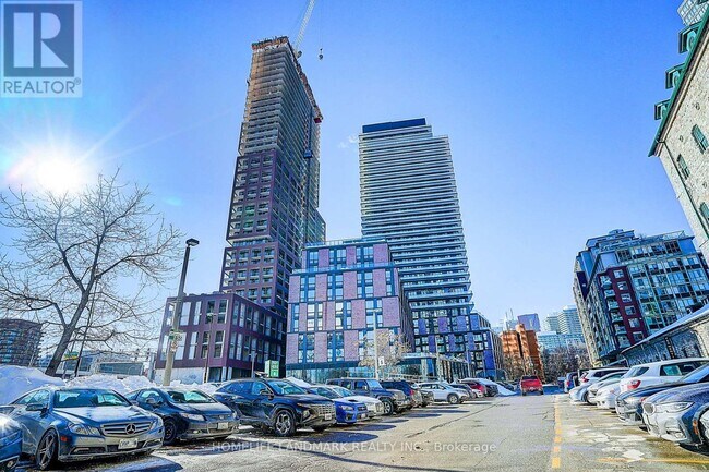 Photo - 35 Parliament St Unité 712