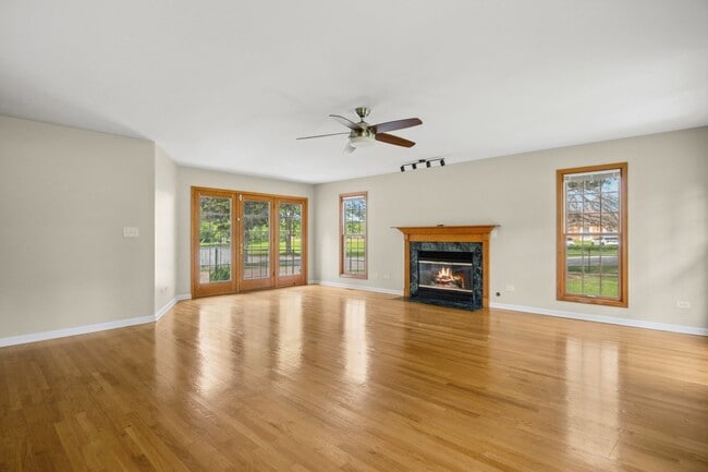 living room view 1 - 313 West St Unit Suite #1