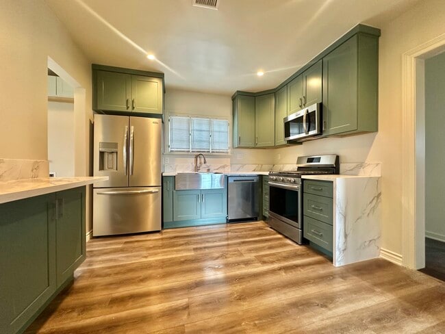 Photo - 211 Corona Ave Townhome