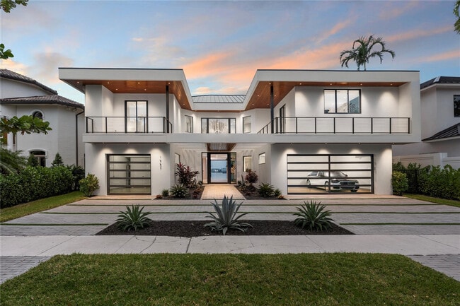 Photo - 1957 Harbourview Dr