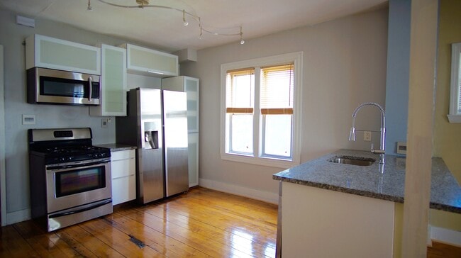 12 Africa St