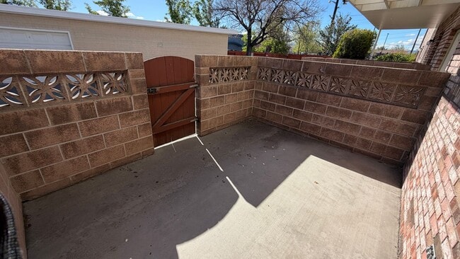 Photo - 1100 Harvard Wy Unit 1102 Harvard Way