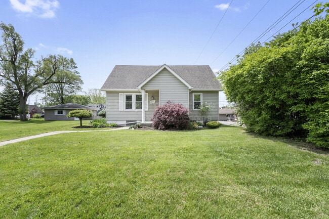 Photo - 3117 Coucy Ave