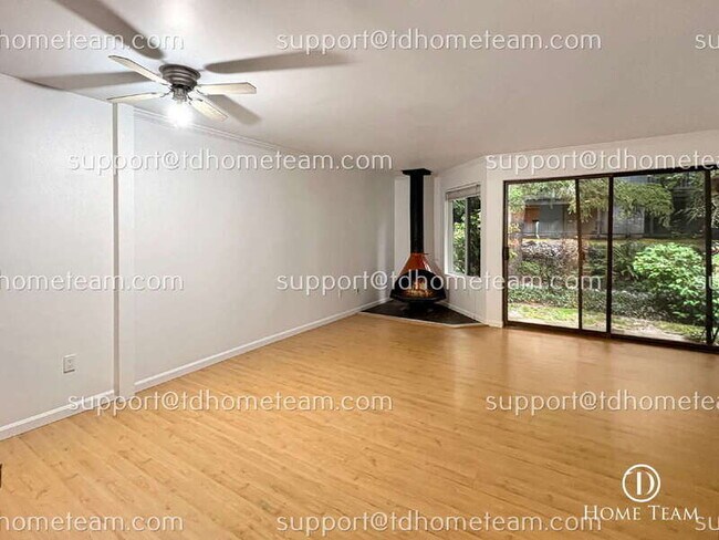 Photo - 1850 Grant Ave S