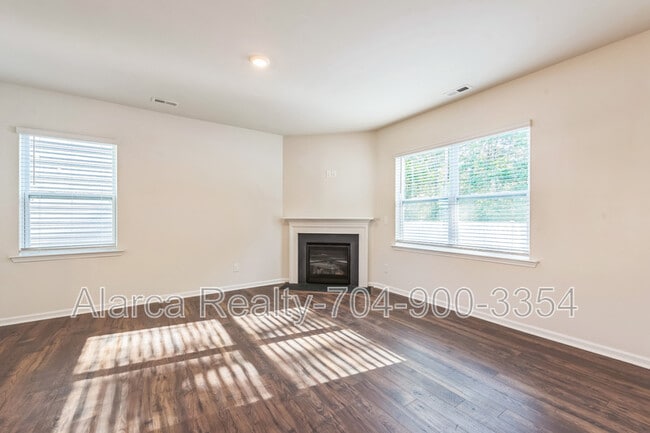 Photo - 14220 Wilson Mac Ln