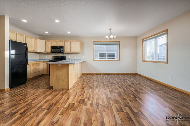 Building Photo - 2931 Eldorado Blvd Rental
