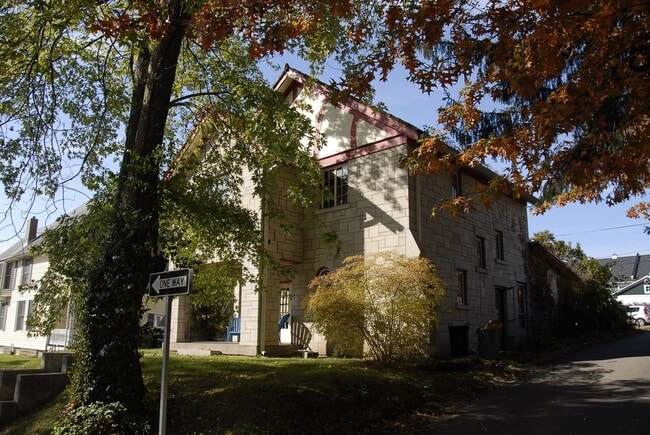 Photo - 611 N Washington St Unidad 1