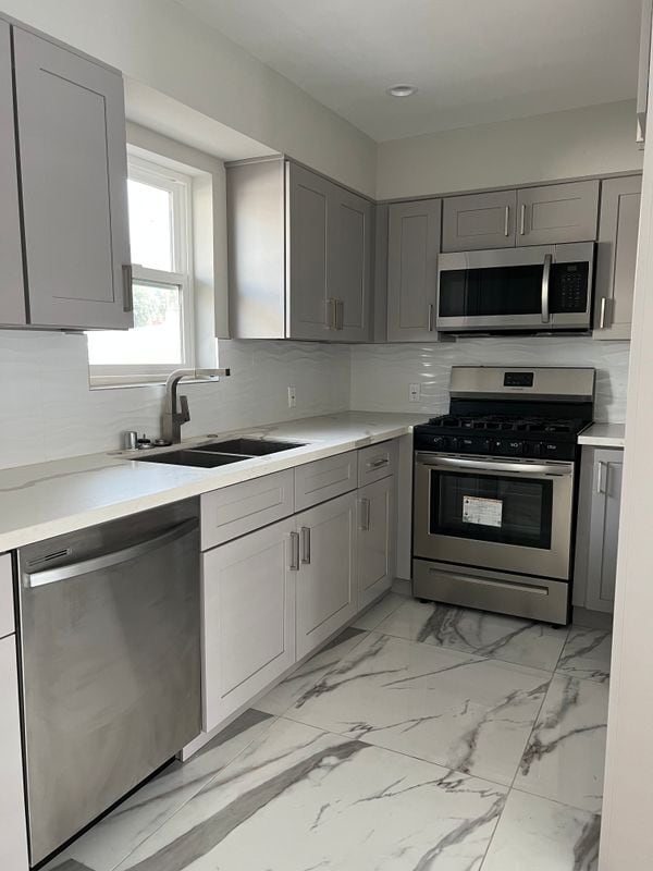 Photo - 10324 Mt Gleason Ave