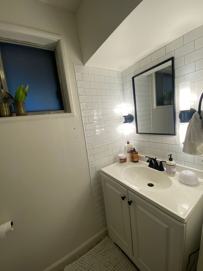 Photo - 1 Bedroom, 1 Bath + Bonus space | Hood River