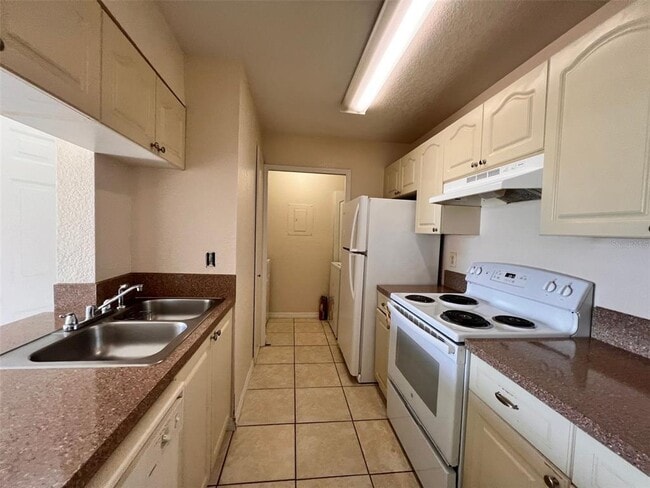 Photo - 2550 N Alafaya Trail Unit 4107