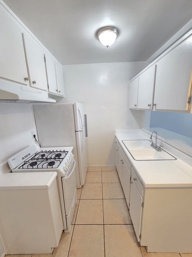 Photo - 4660 Kester Ave Unit 108