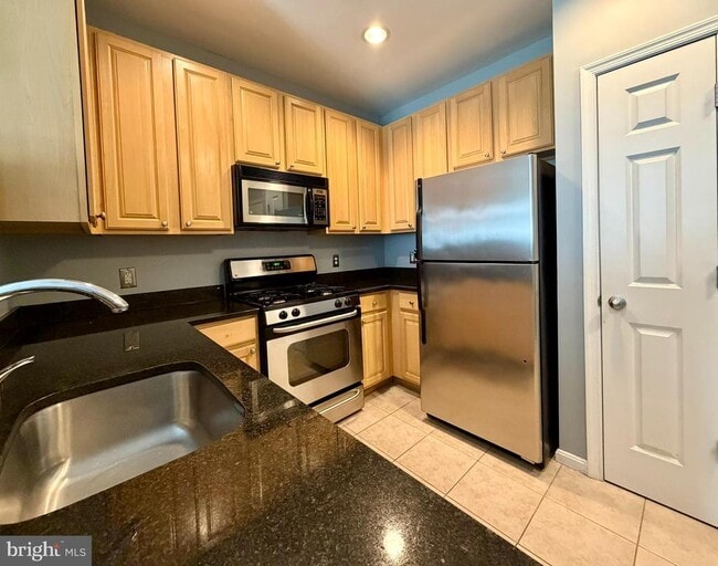 Photo - 2321 25th St S Unidad 2-201