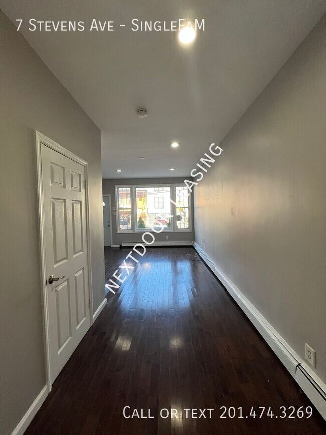 Photo - 7 Stevens Ave Unidad SingleFaM