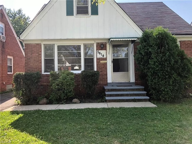 Building Photo - Beautiful 3 bedroom in Maple Hts Rental