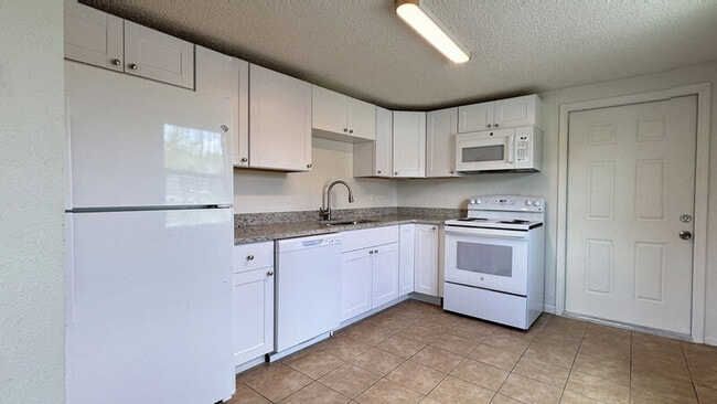 Building Photo - 7059 Brentford Rd Rental