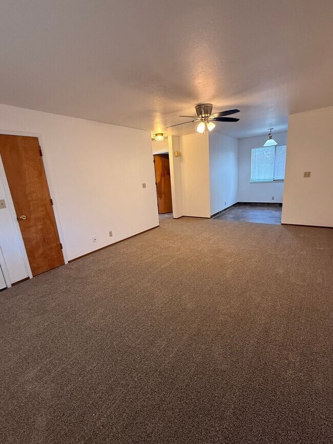 Photo - 965 Cyndi Cir Unit 965 Cyndi Circle #B