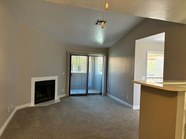 Photo - Mandalay Bay Apartments