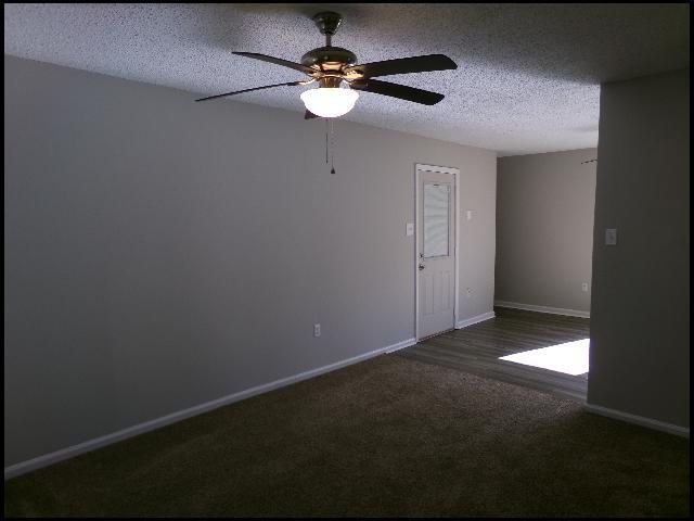 Photo - 8 Brookway Ln