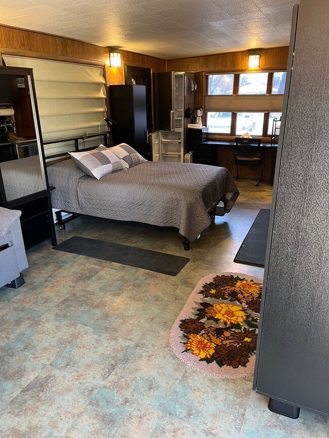 Photo - 1223 Parkhill Dr Unit 1B
