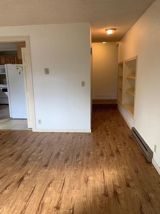 Photo - 9660 N Central St