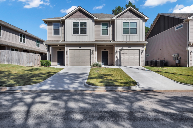 Photo - 10702 Washita Dr Townhome