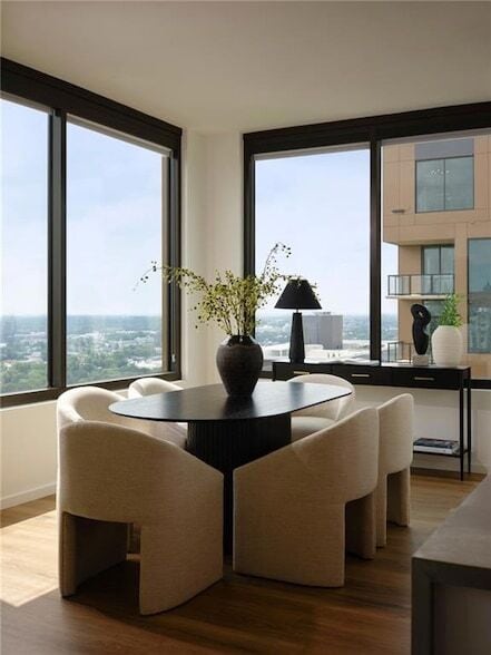 Photo - 1081 Juniper St NE