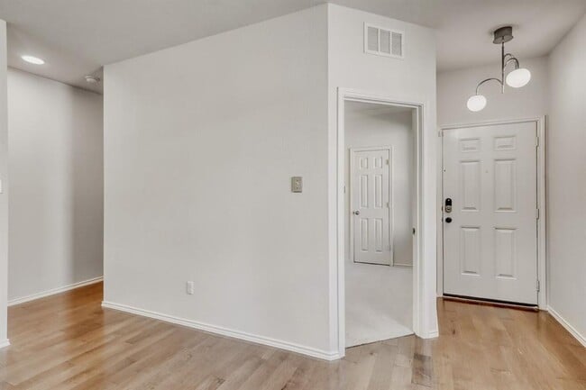 Photo - 183 Eves Necklace Dr.