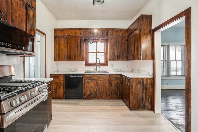Photo - 3309 Ursuline St