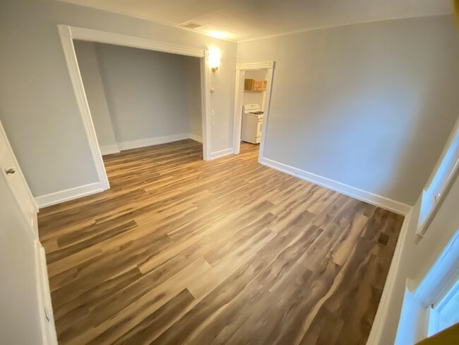 73 Cedar St