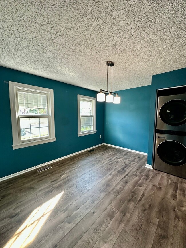 Photo - 3070 Tecumseh Ct
