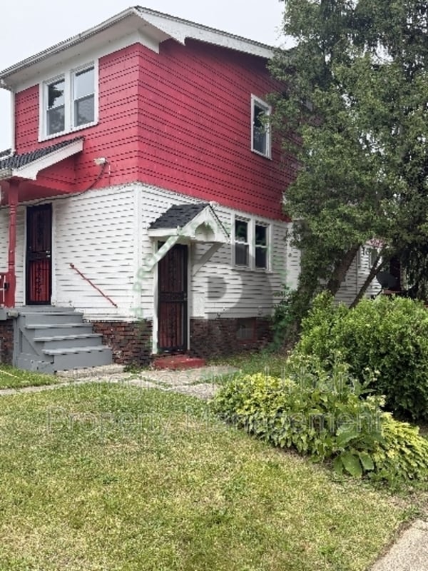 11201 Revere Ave