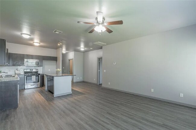 Photo - 604 NW 175th St Unit 604B