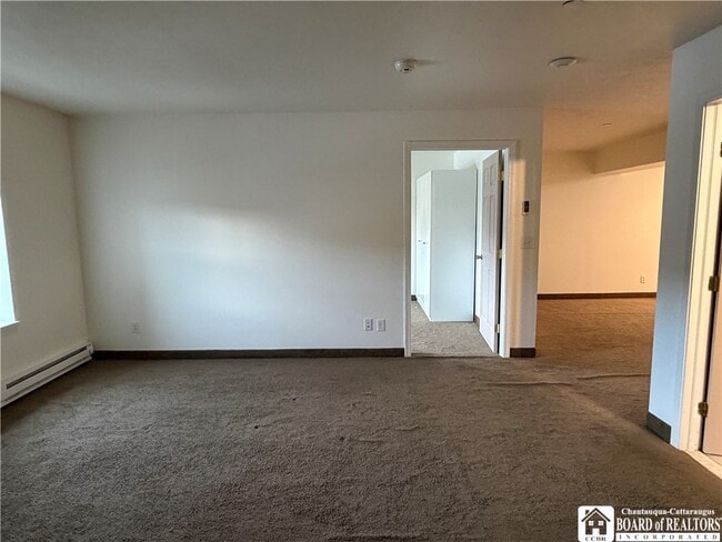 Photo - 21 E 3rd St
