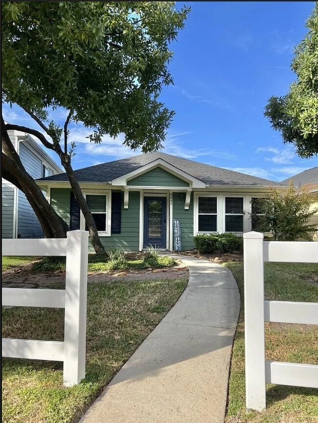 Building Photo - 6807 Kingwood Glen Dr