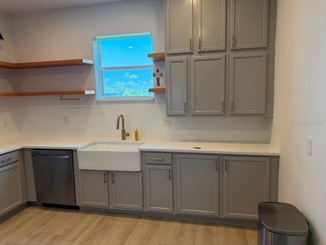 Photo - 1221 Priory Cir