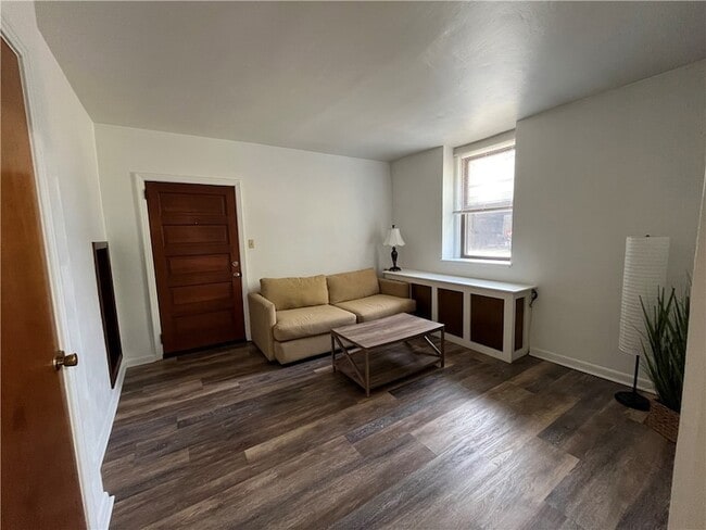 Photo - 1601 Hillsdale Ave Unit 2