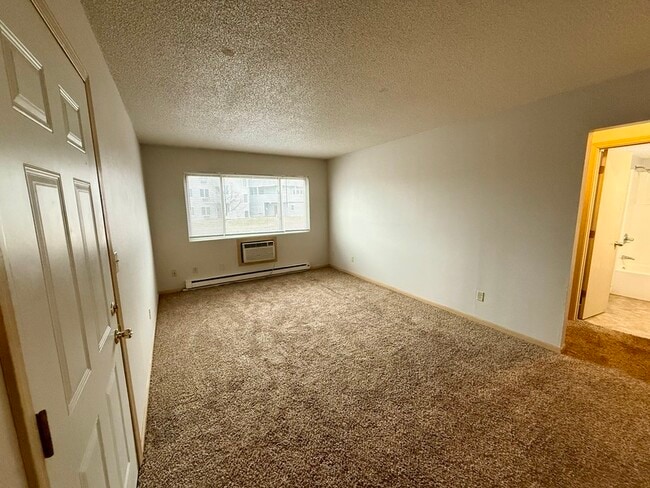 Photo - 110 Harbet Ave NW Unit #3