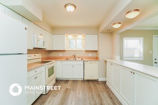 Photo - 3622 Washburn St