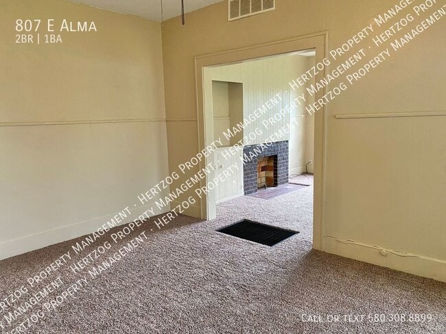 Photo - 807 E Alma-