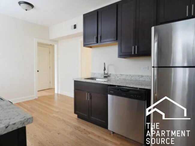 Photo - 4038 N Ashland Ave Unidad E1