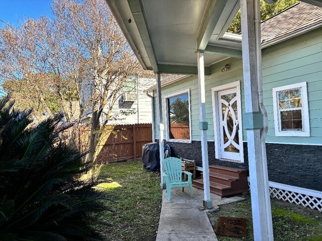 Photo - 4808 Michaux St