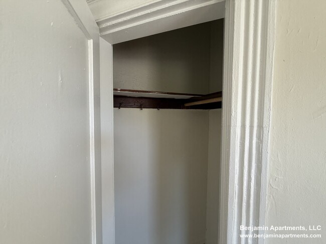 Photo - 1350 Comm.Ave. Unit 8 Unidad 8